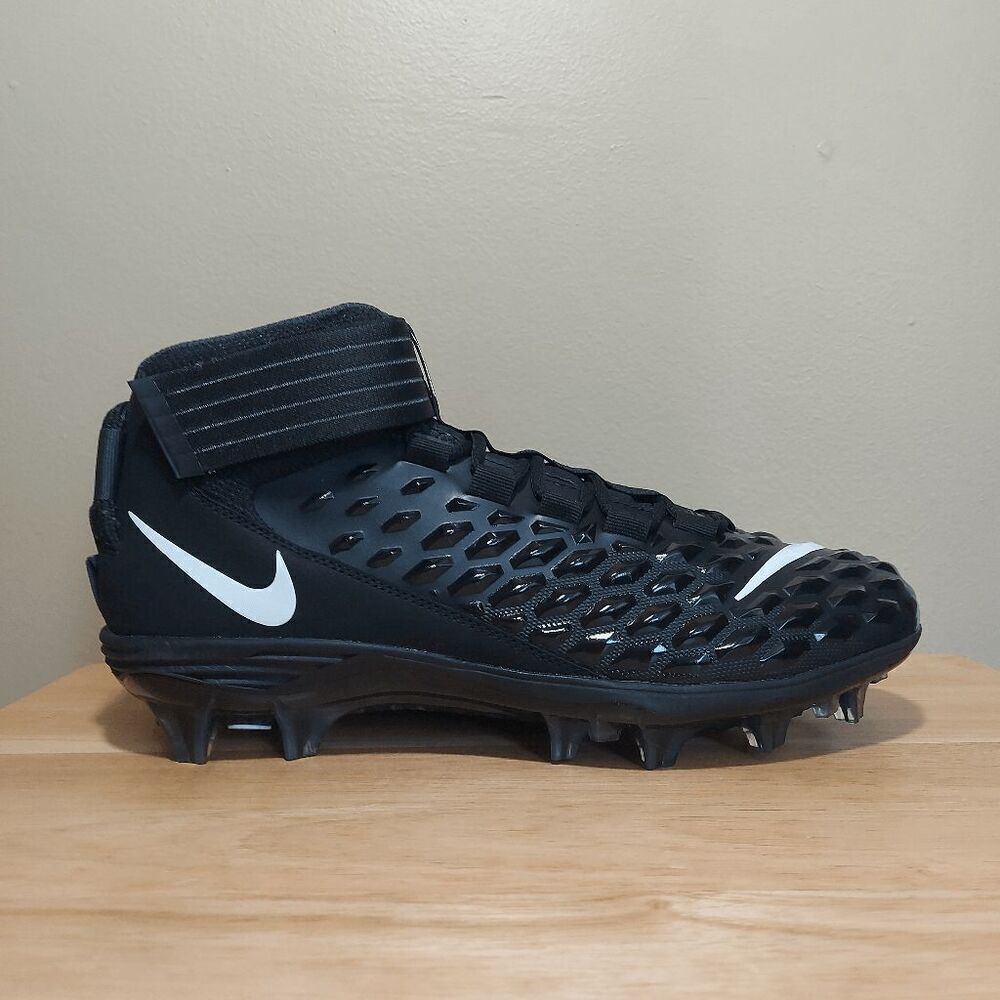 Nike Force Savage Pro 2 Football Cleats Black White AH4000-002 Men's Size 11.5